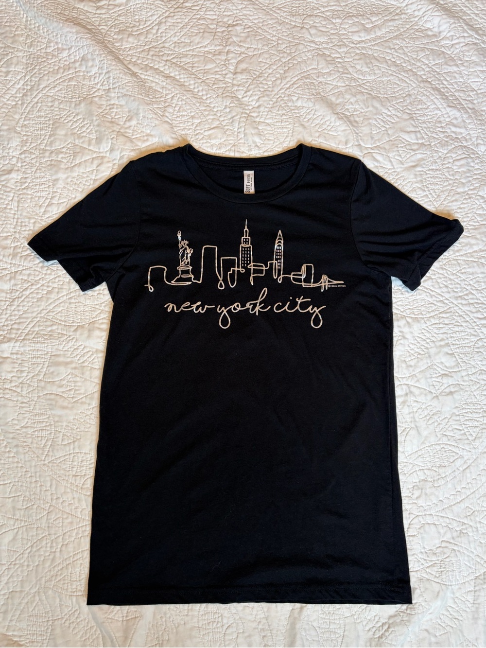 SOFT & FITTED- New York Tee